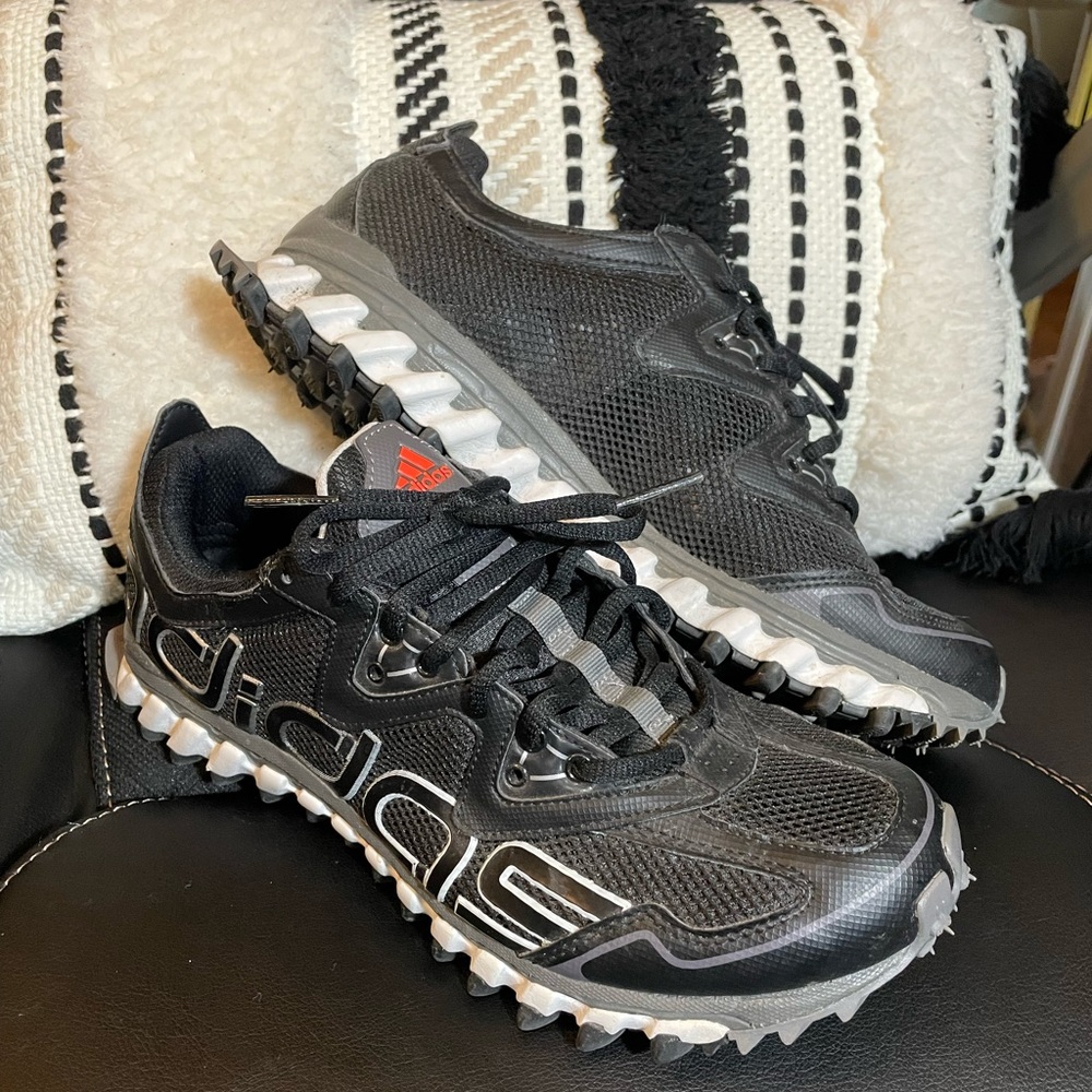 Adidas Vigor TR2 Men’s All Terrain Running Shoes G56257